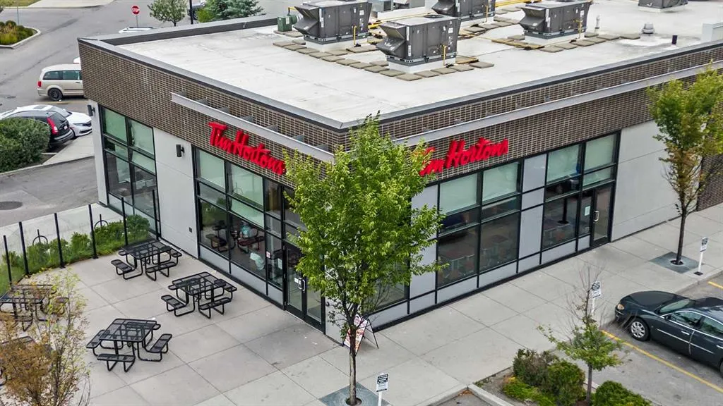 22 Royal Birch Way NW