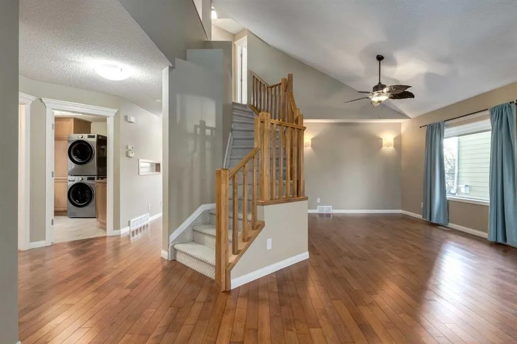 1880 Thornbird Road SE