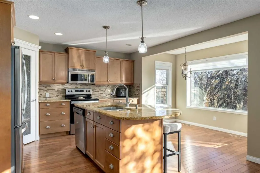 1880 Thornbird Road SE