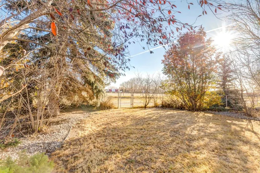 1880 Thornbird Road SE