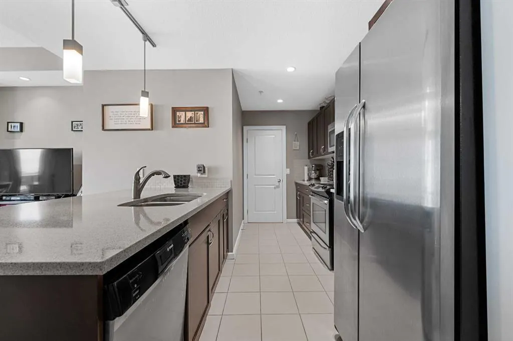 211 13 Avenue SE, #1708