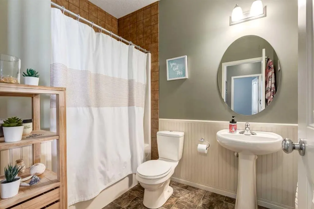 569 Boulder Creek Circle SE