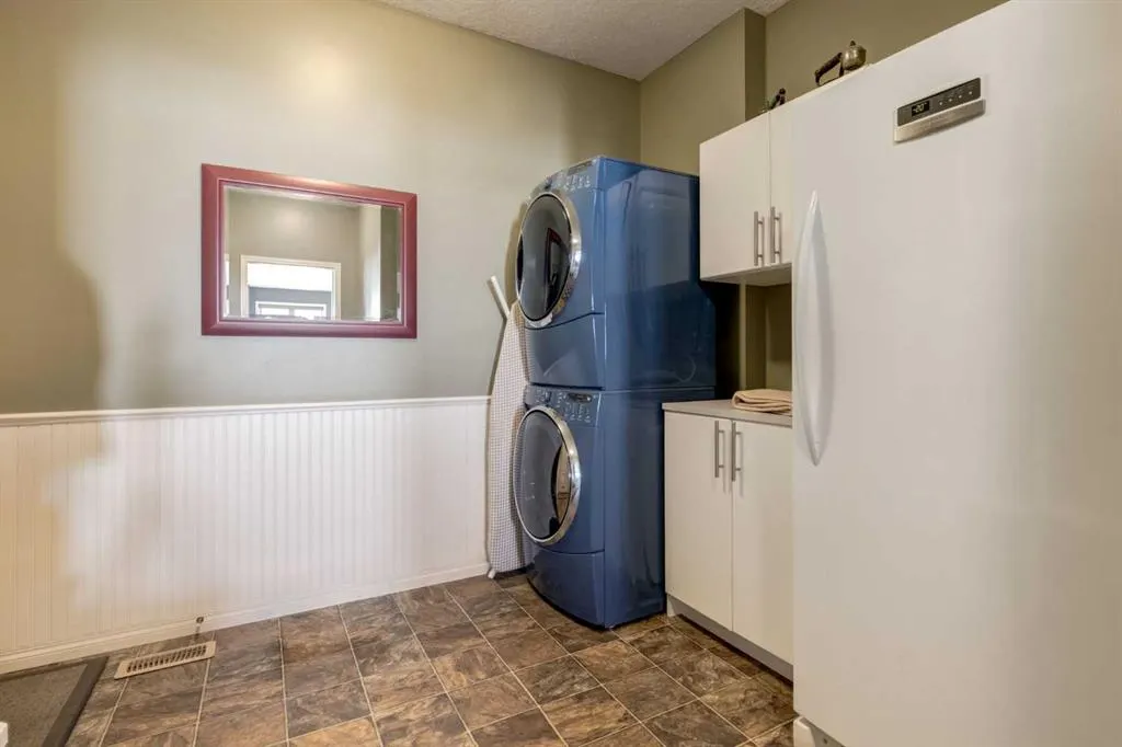 569 Boulder Creek Circle SE