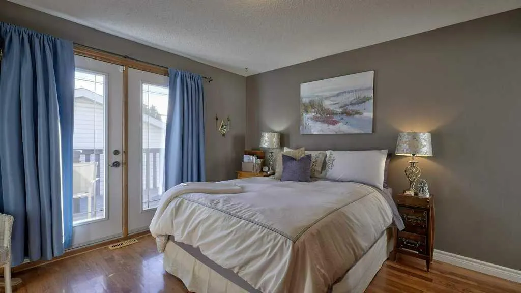 232 Penbrooke Way SE