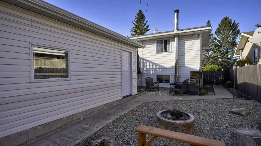 232 Penbrooke Way SE