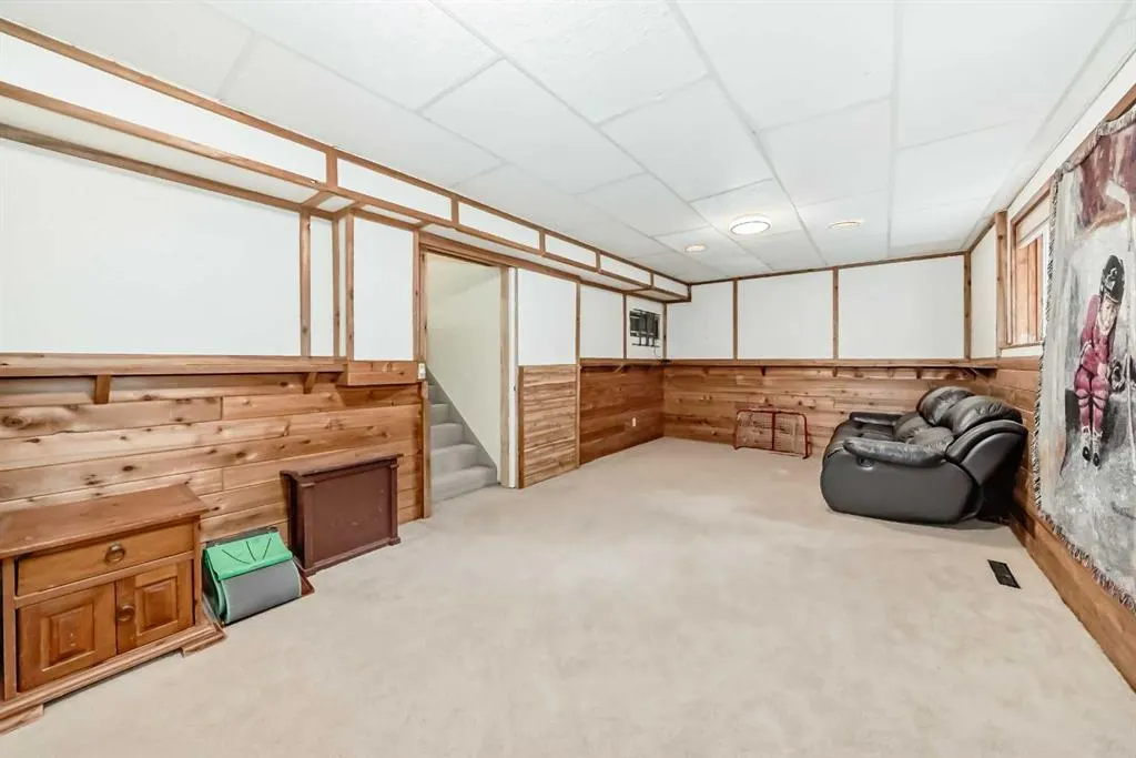 17 College Park Place