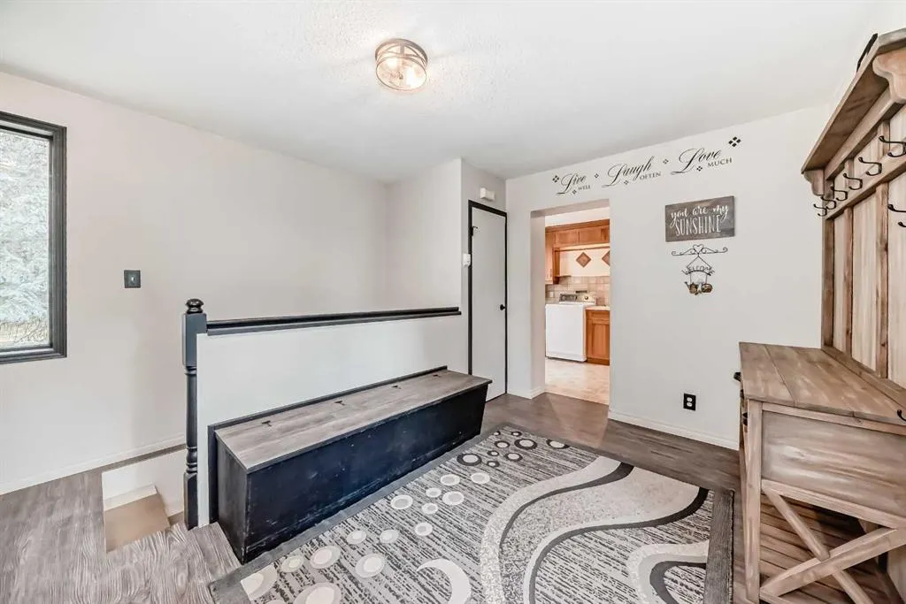 17 College Park Place