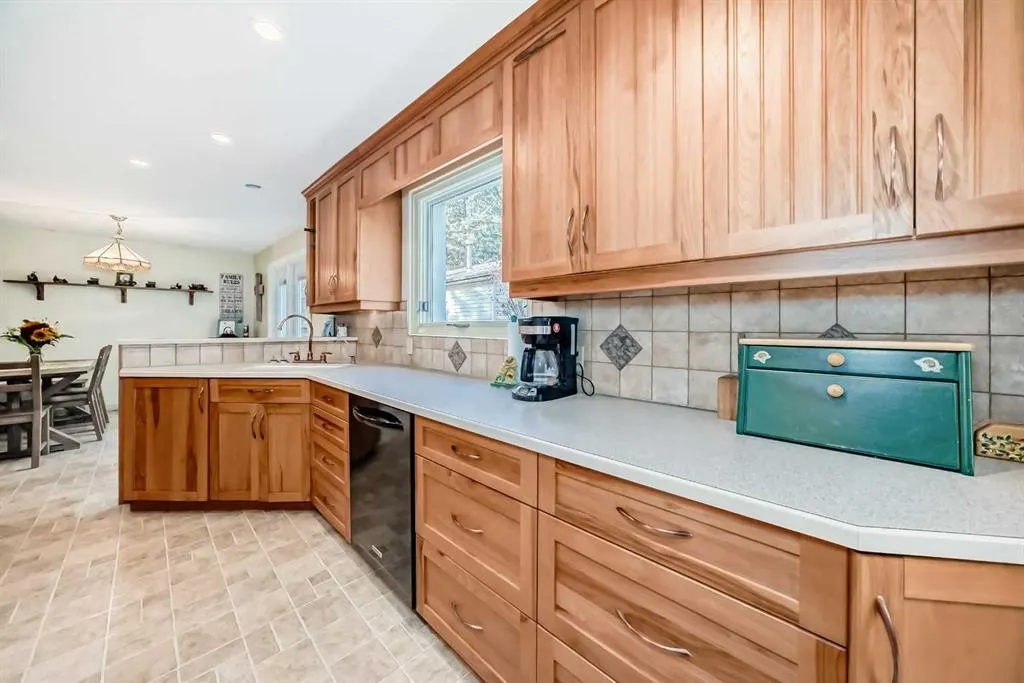 17 College Park Place