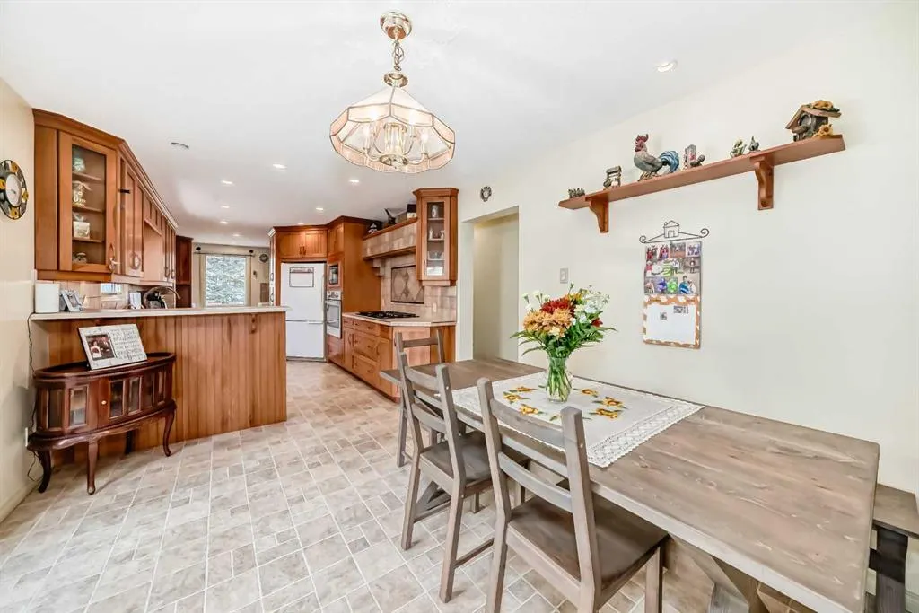 17 College Park Place