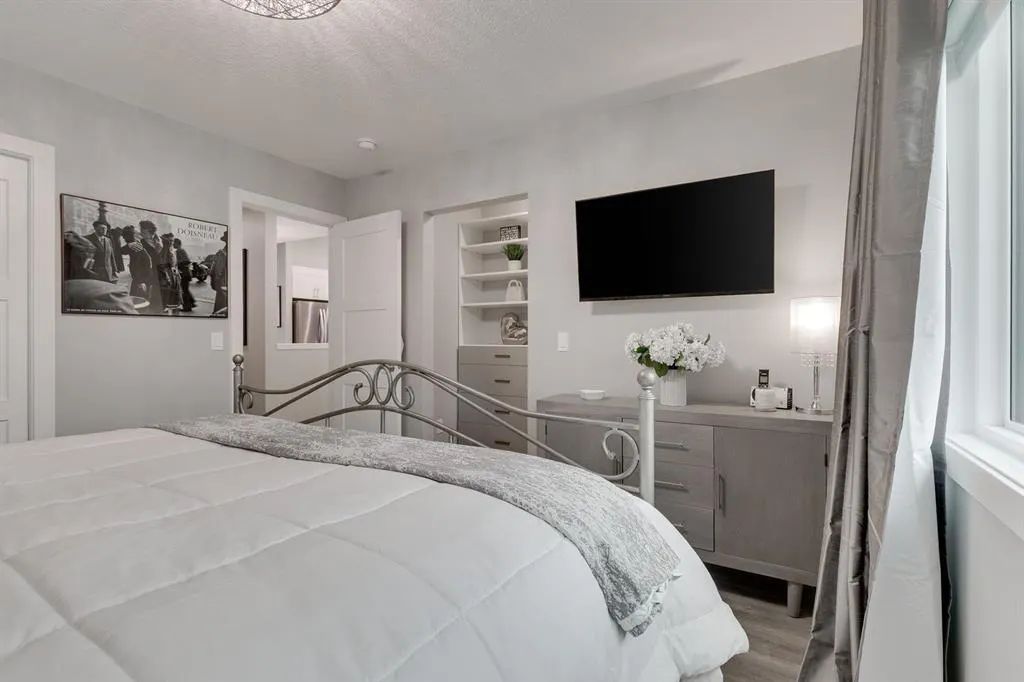 185 Riverwood Crescent