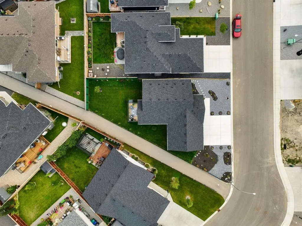 185 Riverwood Crescent