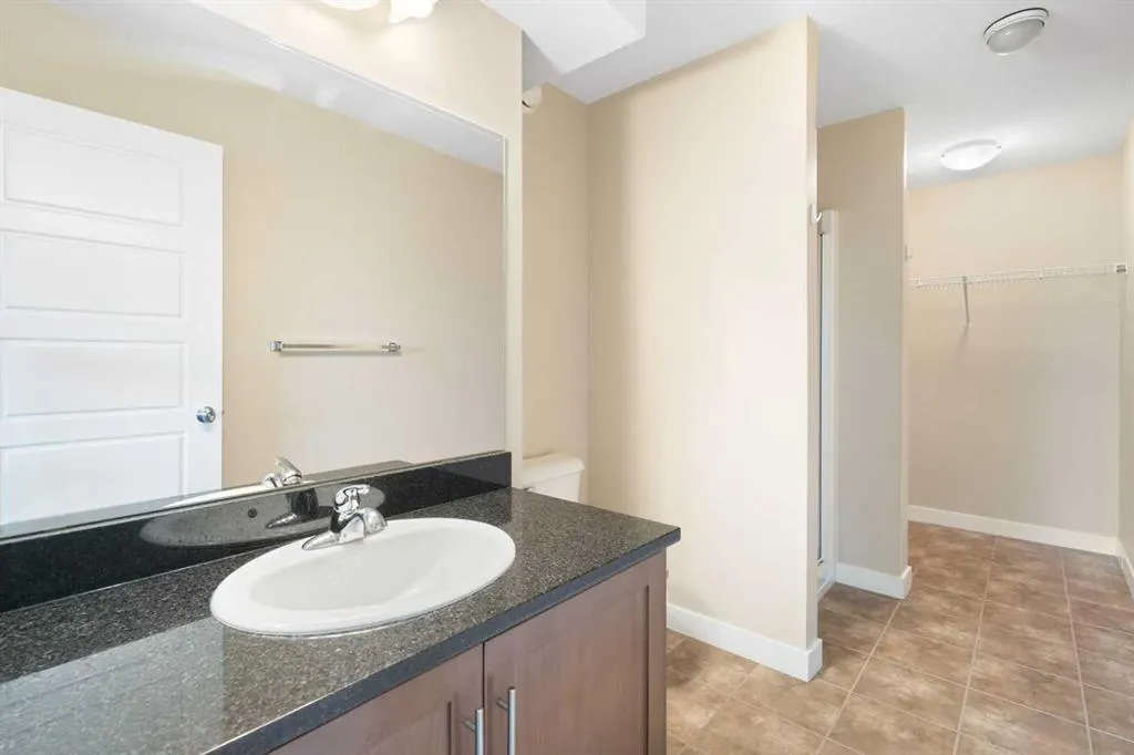 2781 Chinook Winds Drive SW, #3304