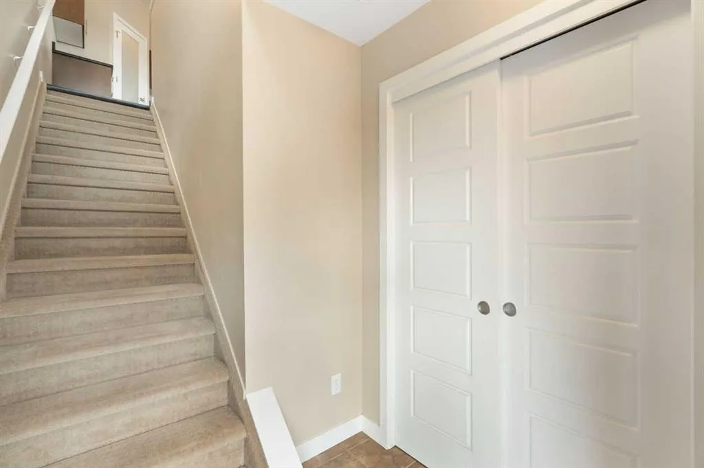 2781 Chinook Winds Drive SW, #3304