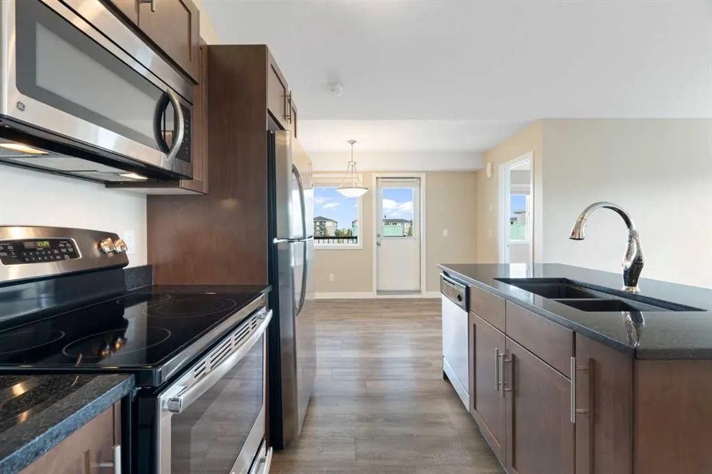 2781 Chinook Winds Drive SW, #3304