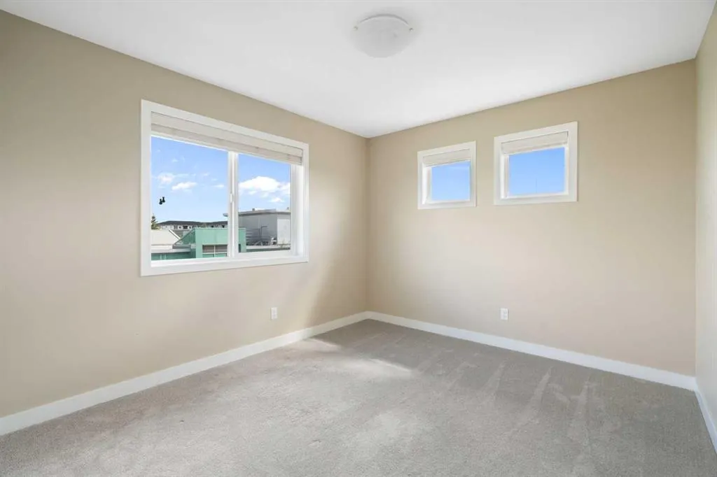 2781 Chinook Winds Drive SW, #3304