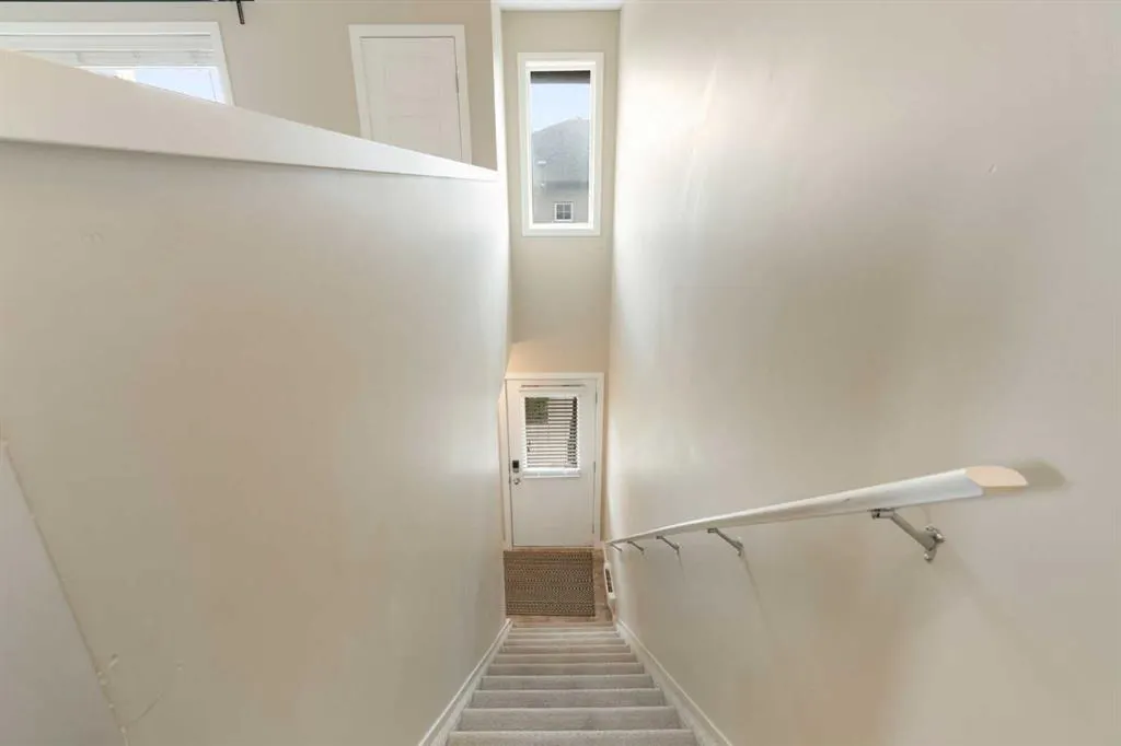 2781 Chinook Winds Drive SW, #3304