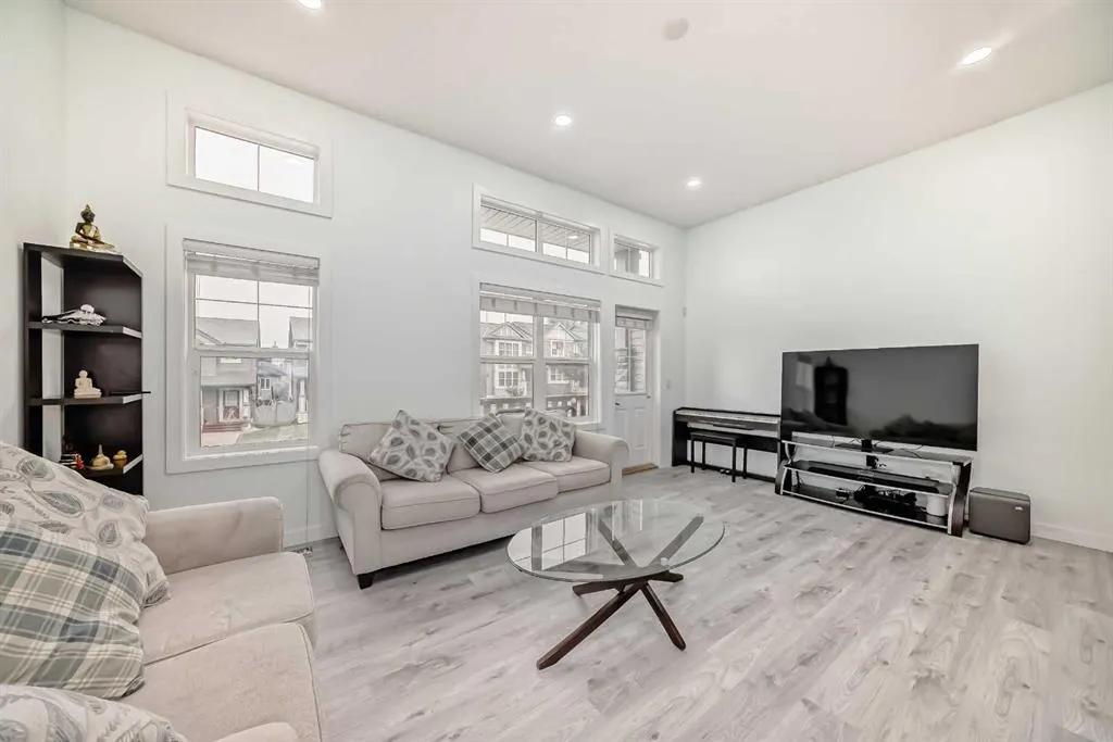 119 Panatella Hill NW