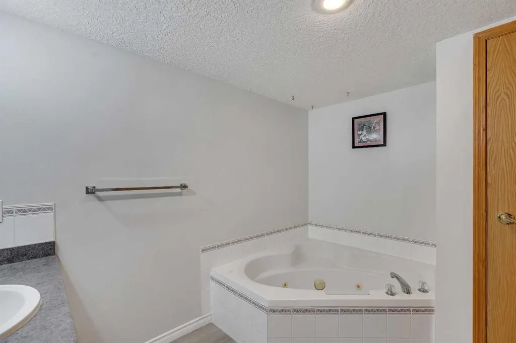 7229 Sierra Morena Boulevard SW, #122