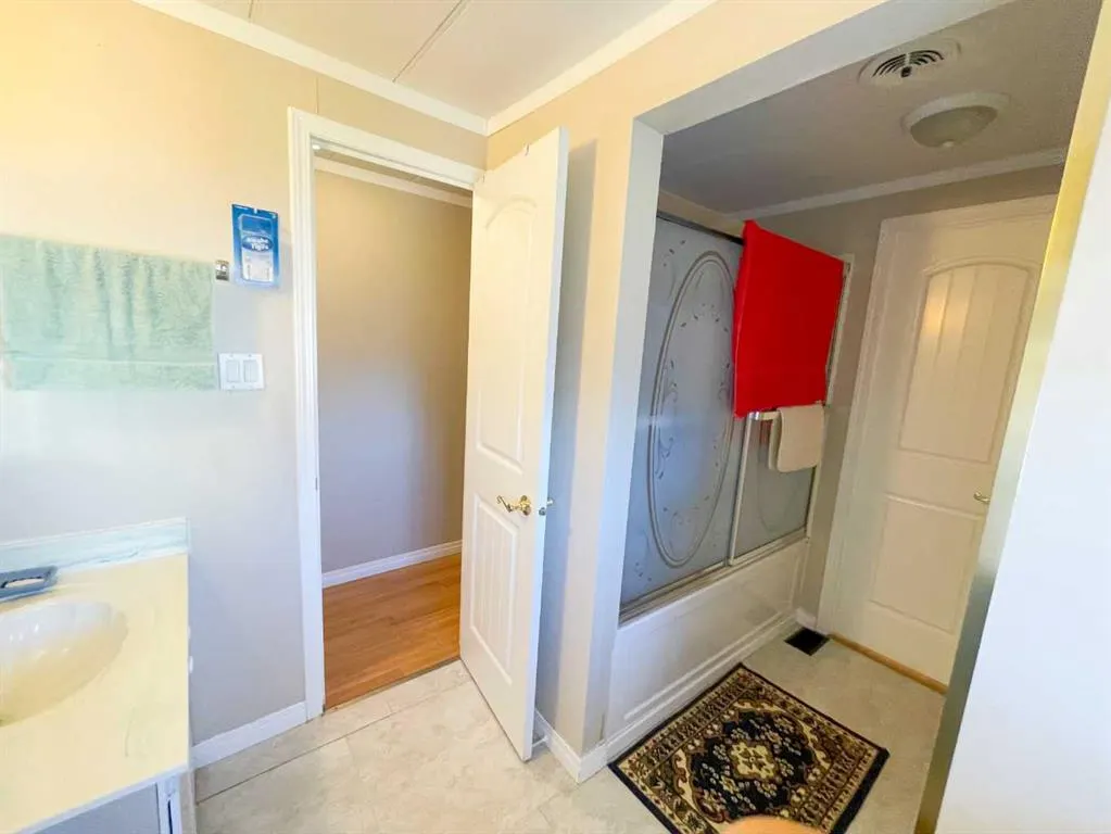 331 Armstrong Street