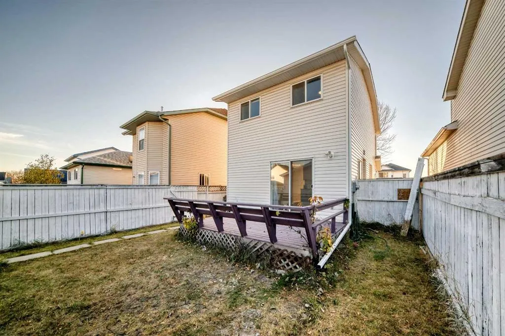 121 Martin Crossing Manor NE