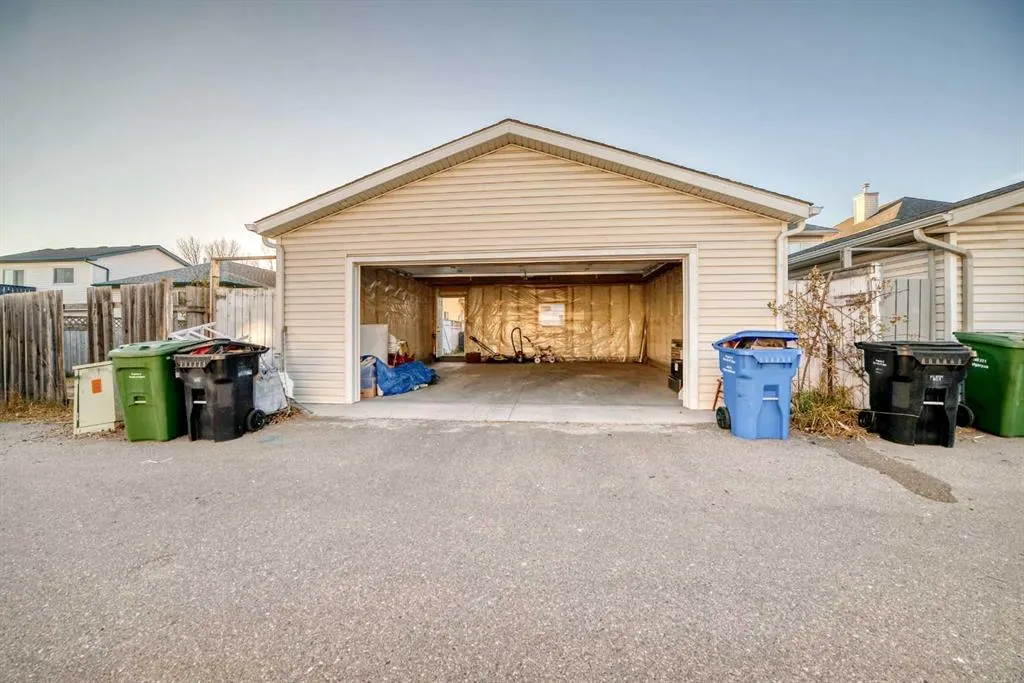 121 Martin Crossing Manor NE