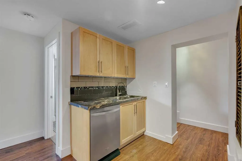 1113 Child Avenue NE