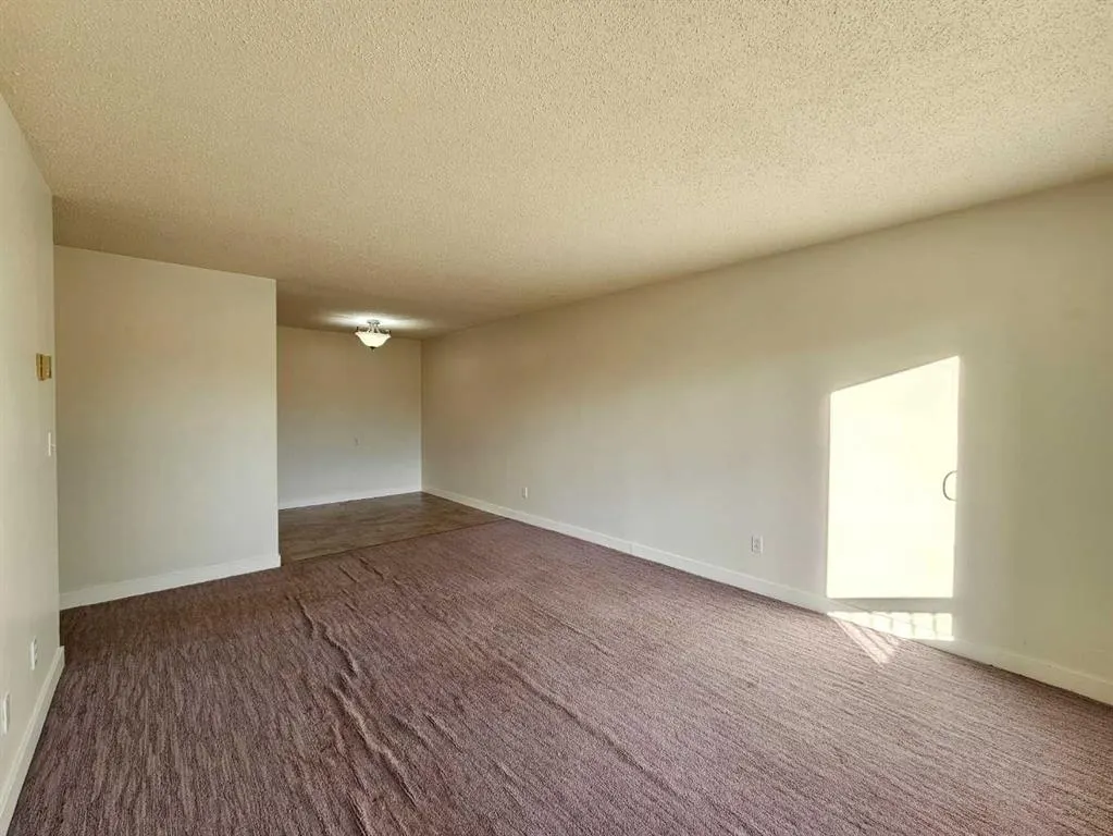 6108 53 Street, #115