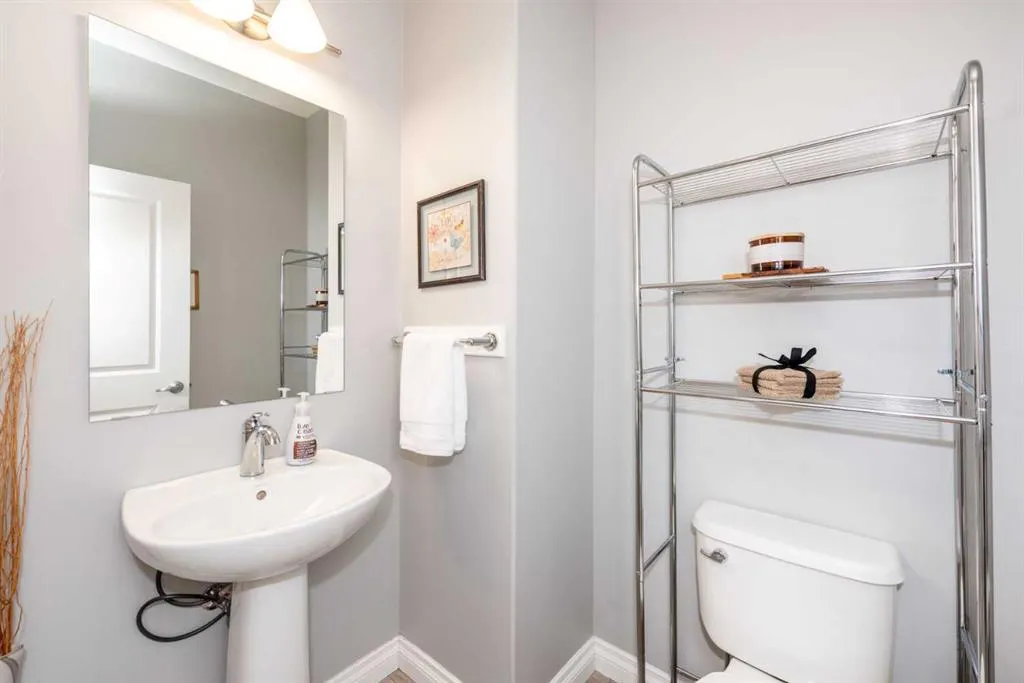 67 Auburn Sound Manor SE