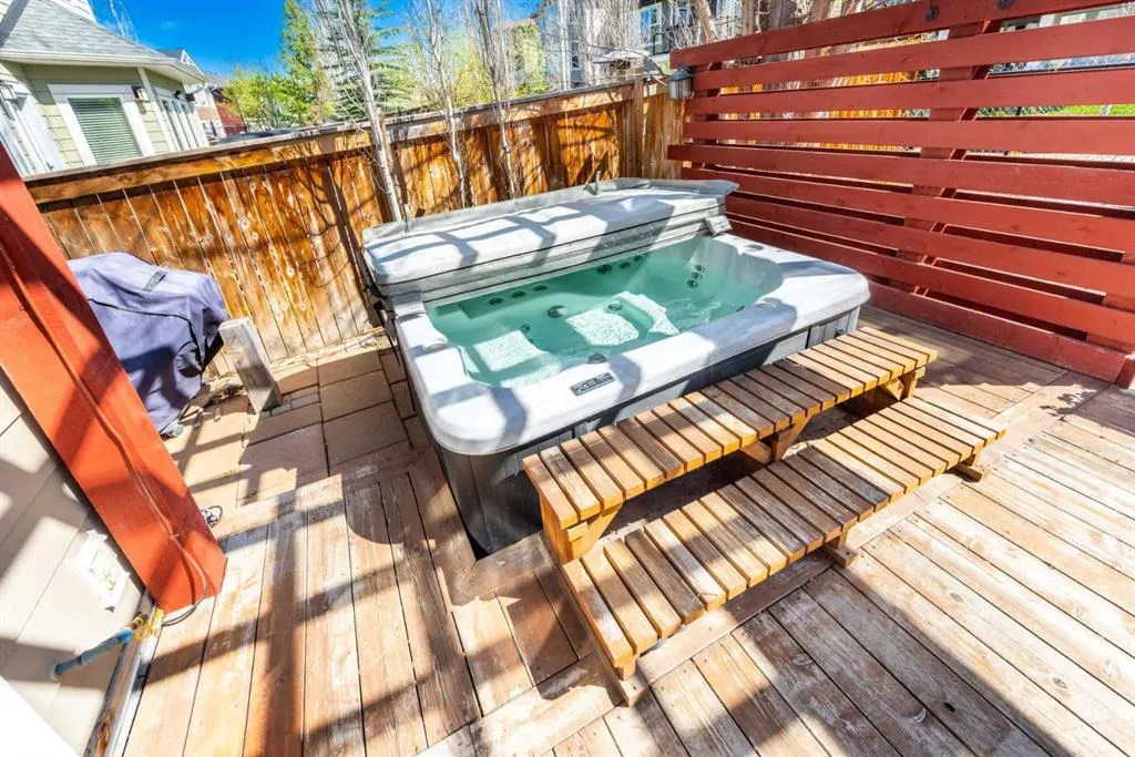 67 Auburn Sound Manor SE