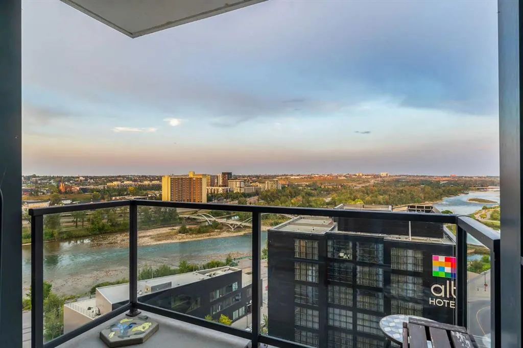 550 Riverfront Avenue SE, #1503