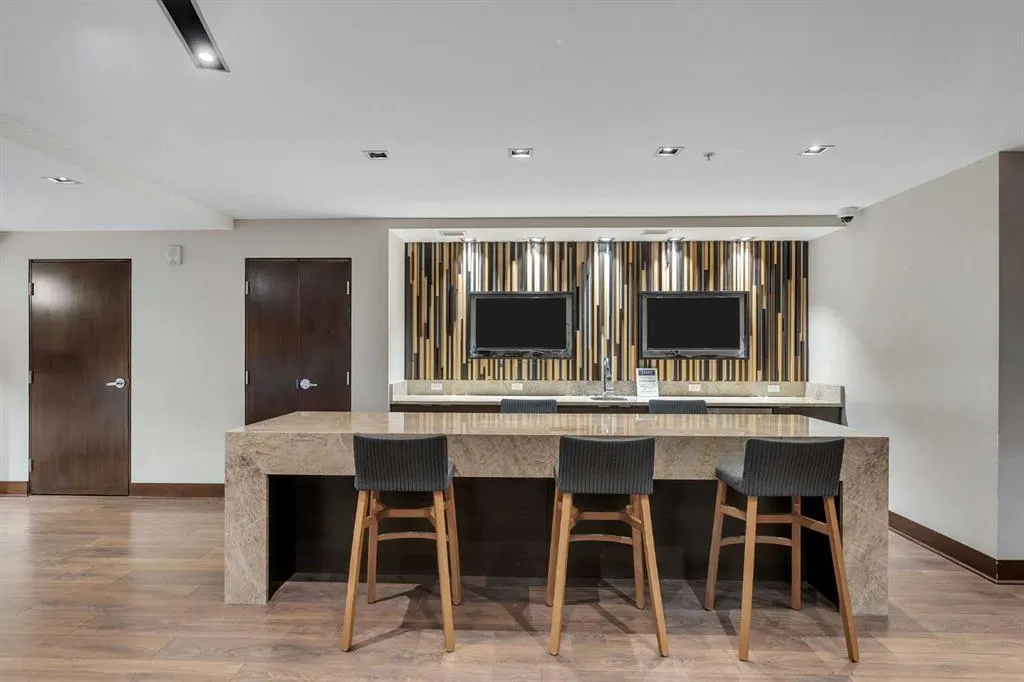 550 Riverfront Avenue SE, #1503