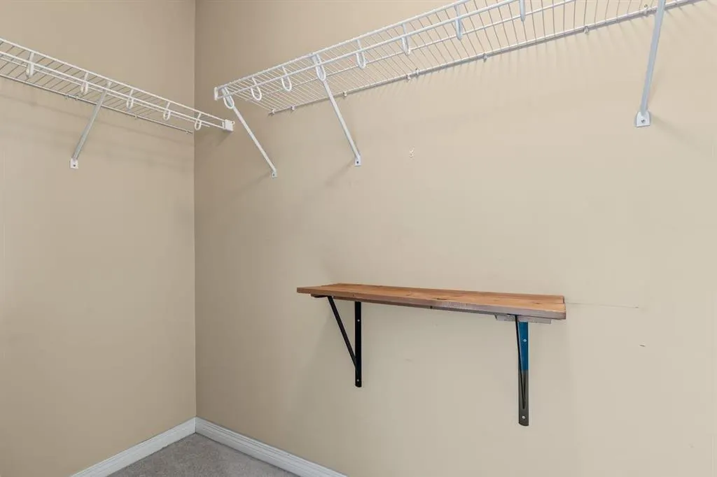 1043 Copperfield Boulevard SE