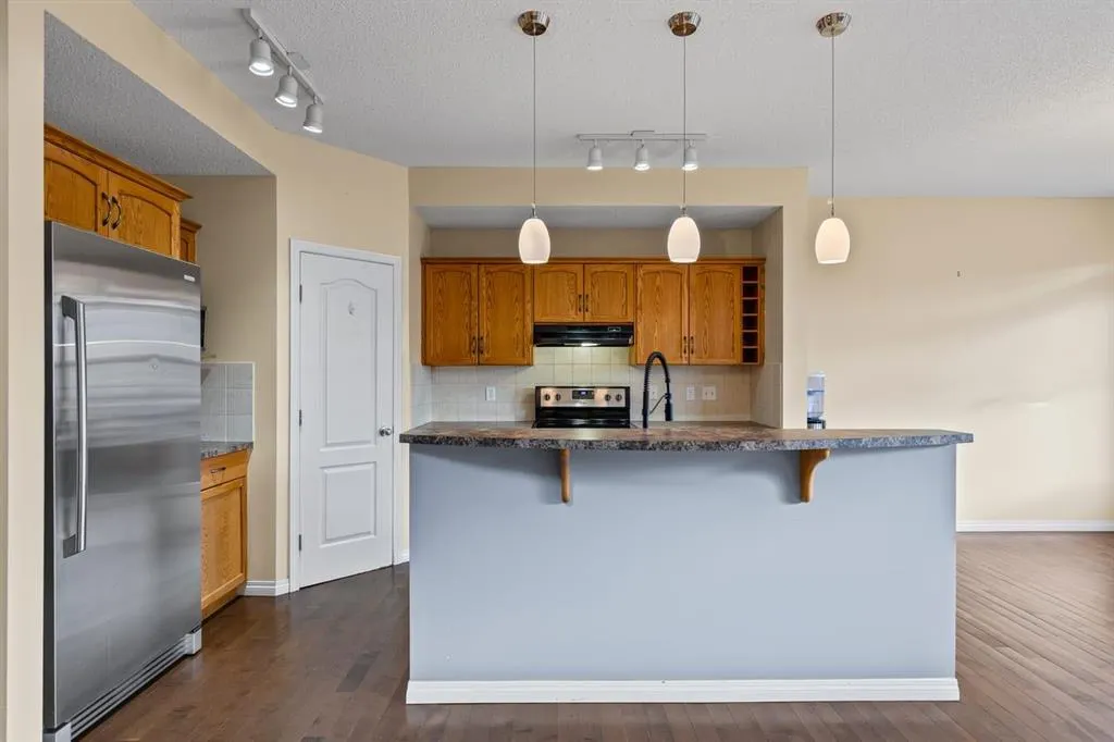 1043 Copperfield Boulevard SE