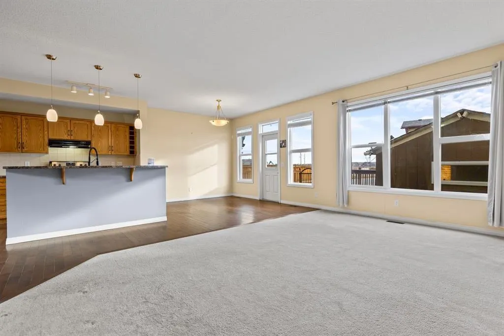 1043 Copperfield Boulevard SE