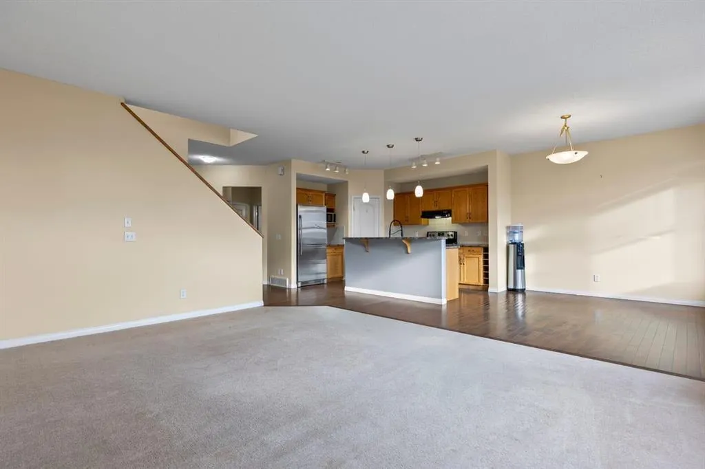 1043 Copperfield Boulevard SE