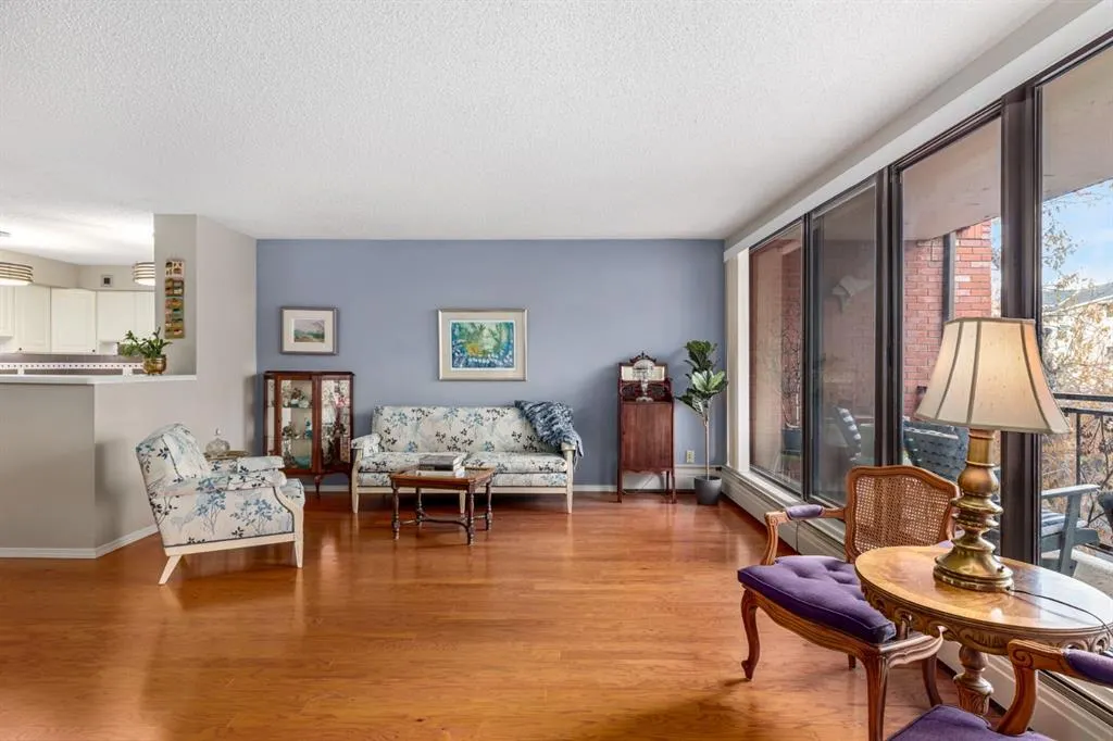 929 18 Avenue SW, #301