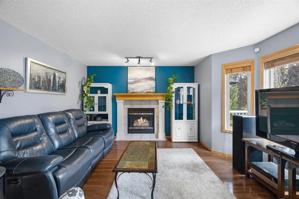 168 Fairways Drive NW