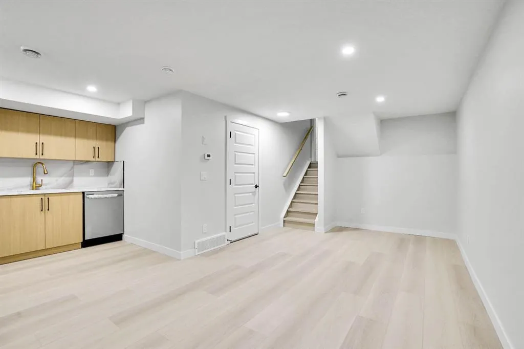 348 Harvest Rose Circle NE