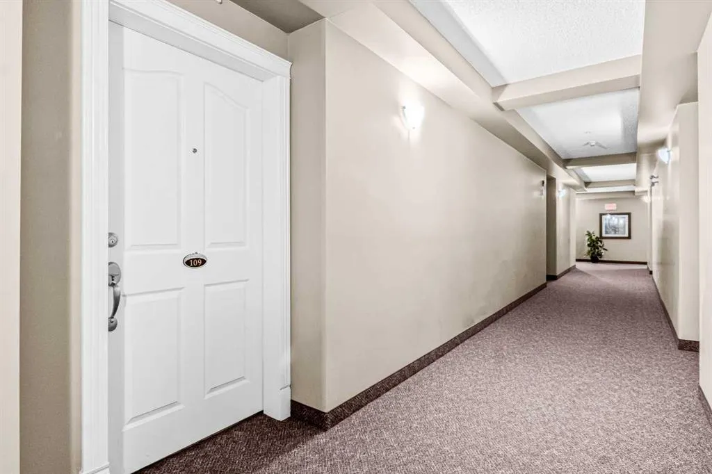 369 Rocky Vista Park NW, #109