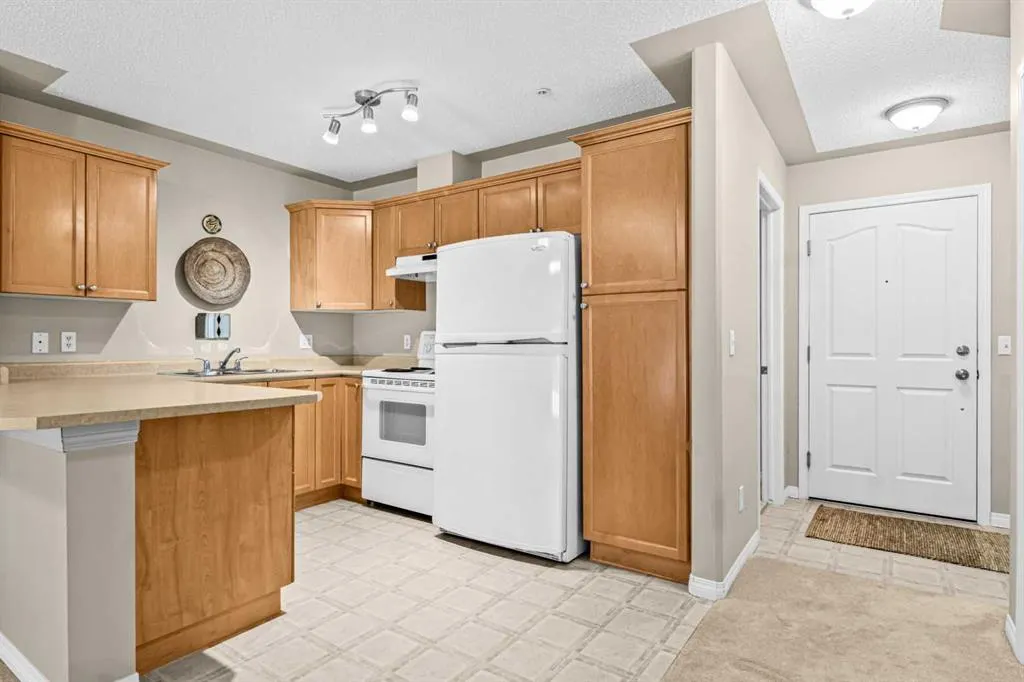 369 Rocky Vista Park NW, #109