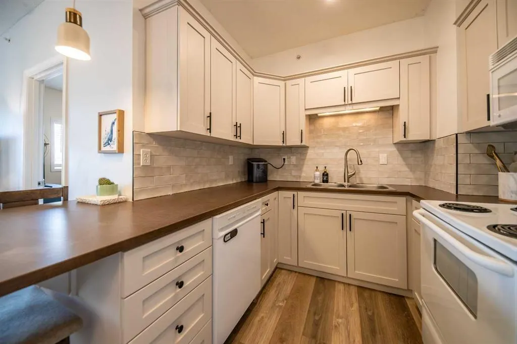 9225 Lakeland Drive, ##408