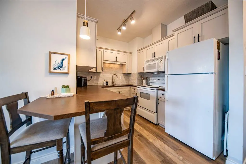 9225 Lakeland Drive, ##408