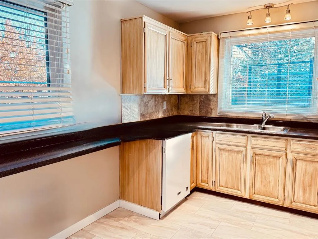 468 Cantrell Drive SW