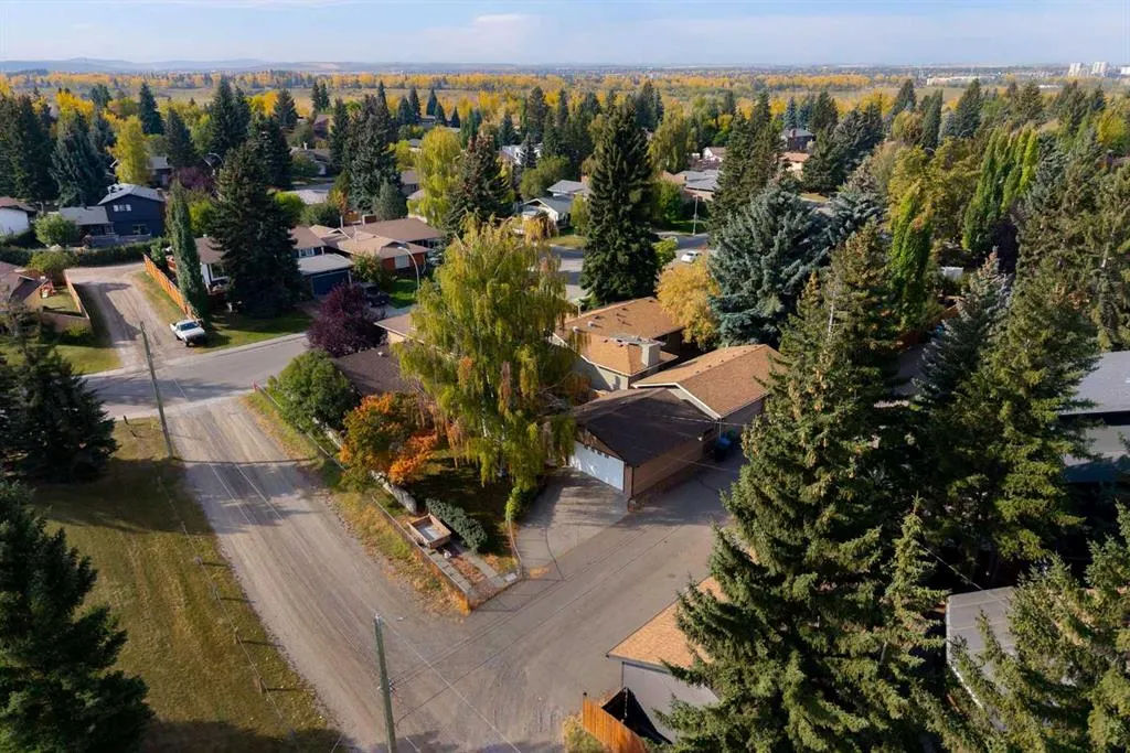 136 Parkside Crescent SE