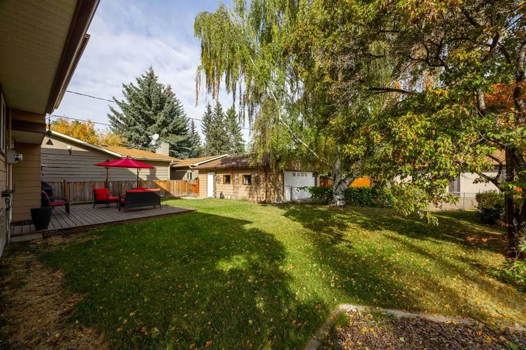 136 Parkside Crescent SE