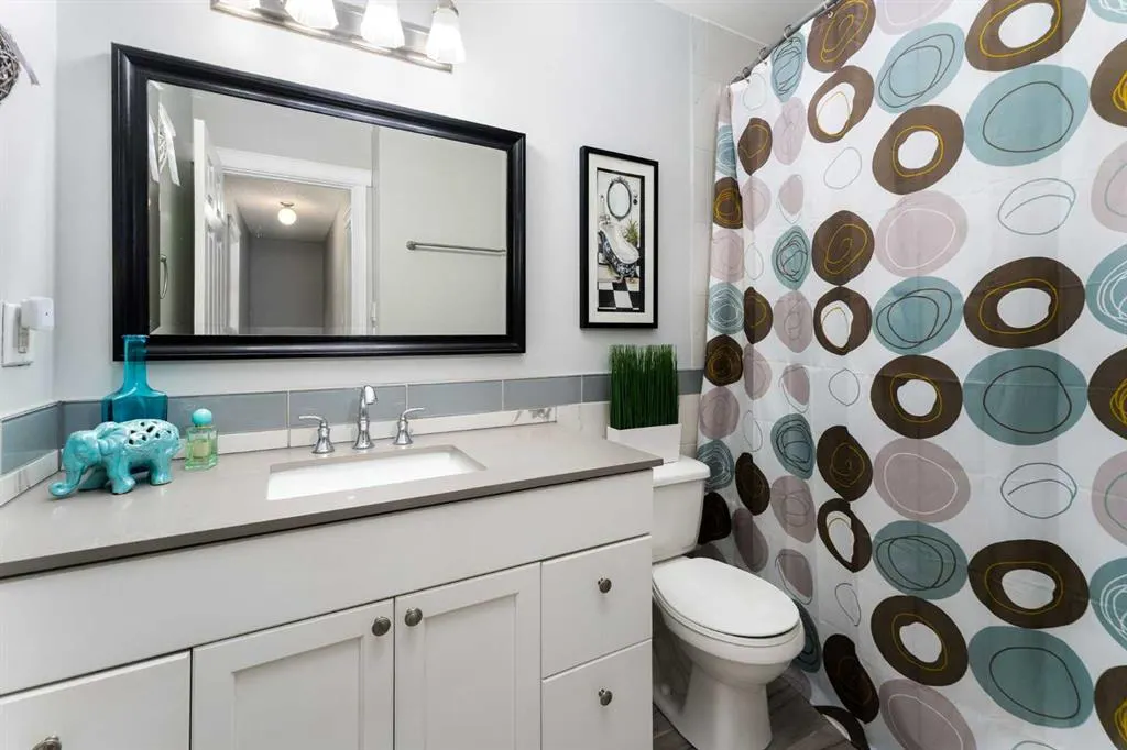 136 Parkside Crescent SE