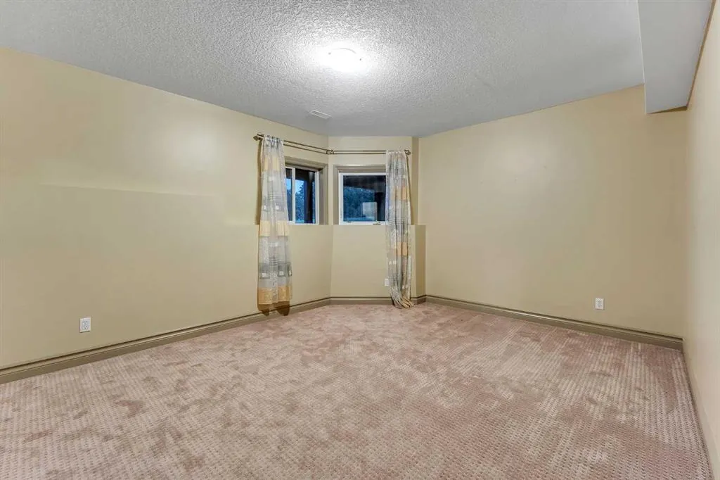 262020 Poplar Hill Drive