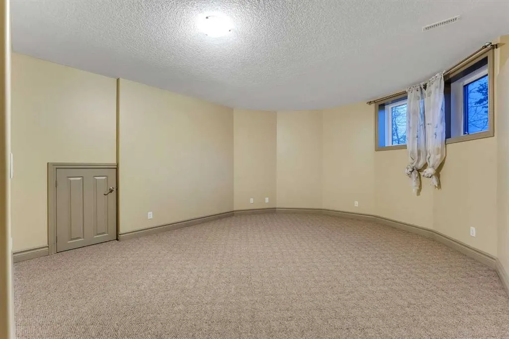 262020 Poplar Hill Drive