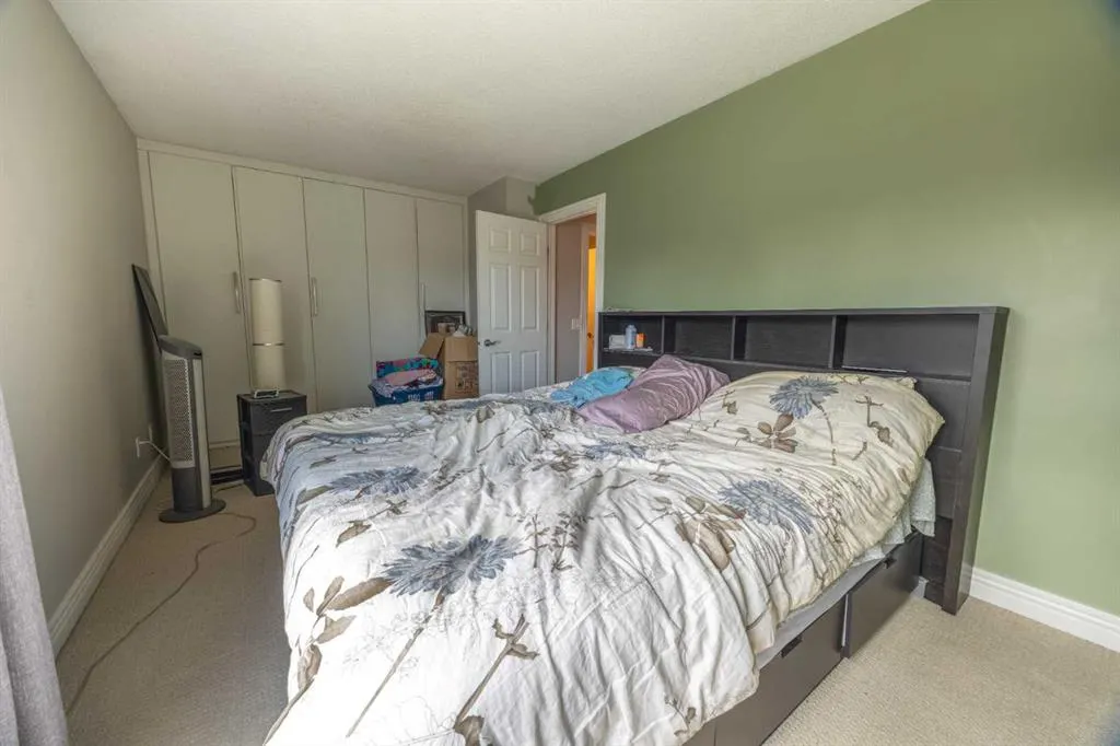 105 Deer Ridge Lane SE