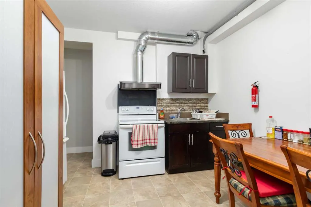 110 Merganser Crescent